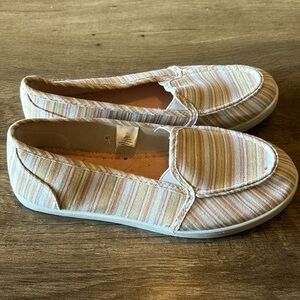 Like new Canvas Casuals striped slip on shoes size 7